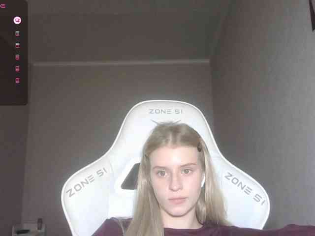 Helga_Pataki webcam