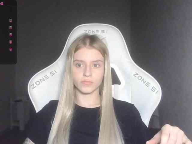 Helga_Pataki webcam