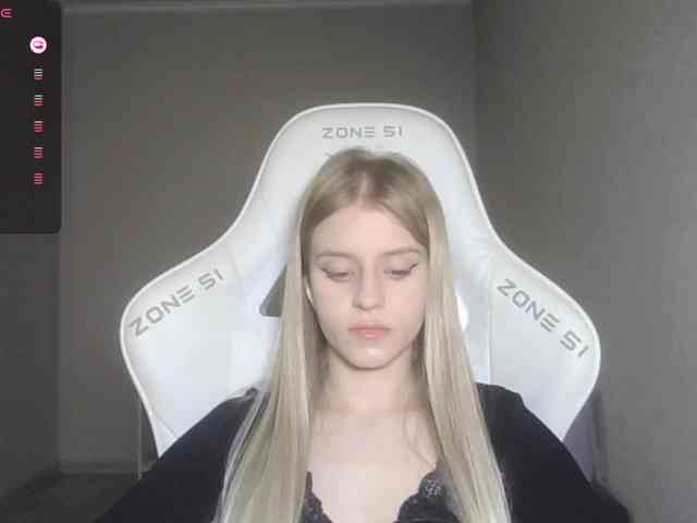 Helga_Pataki webcam