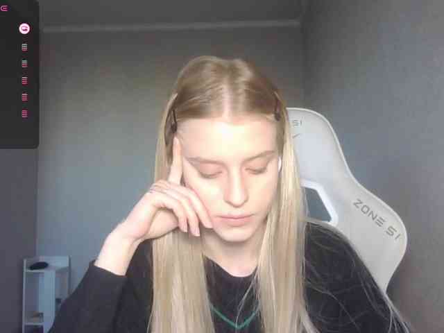 Helga_Pataki webcam