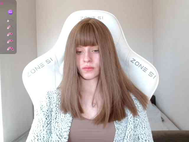 Helga_Pataki webcam
