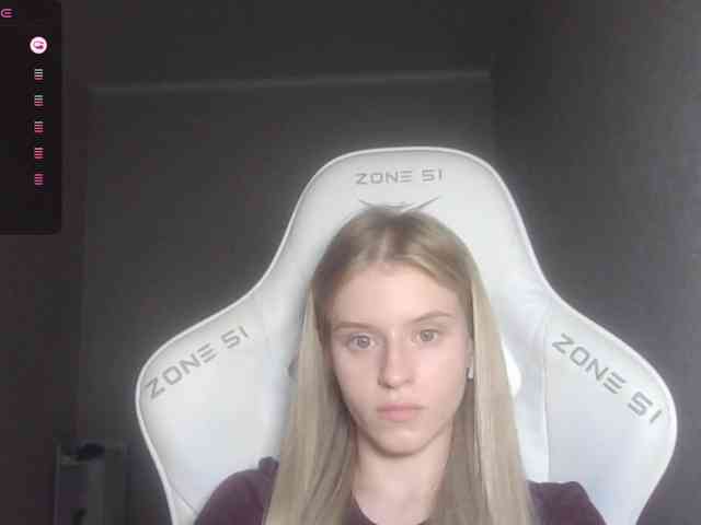 Helga_Pataki webcam