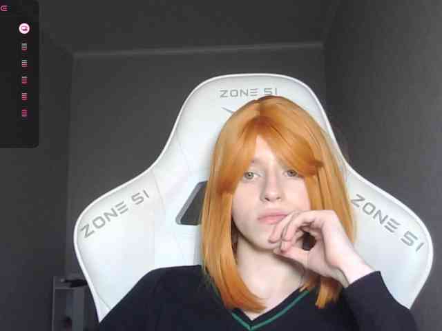 Helga_Pataki webcam