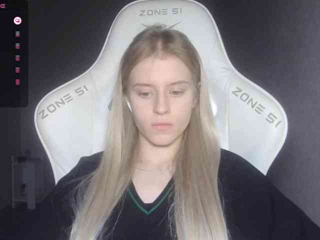 Helga_Pataki webcam