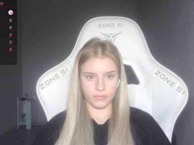 Helga_Pataki webcam
