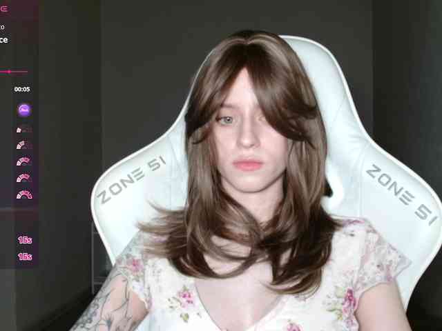Helga_Pataki webcam