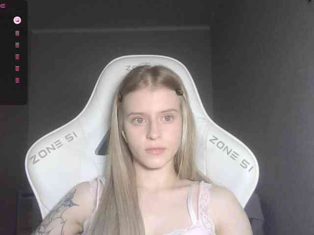 Helga_Pataki webcam