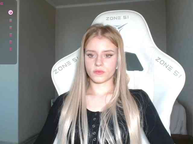 Helga_Pataki webcam