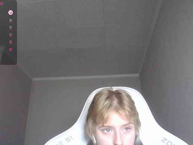 Helga_Pataki webcam