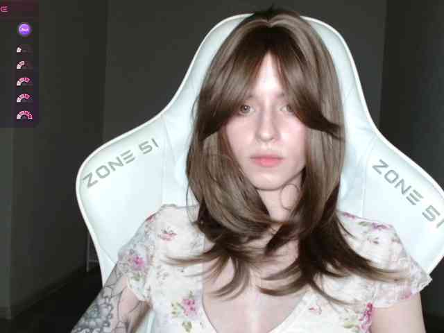 Helga_Pataki webcam