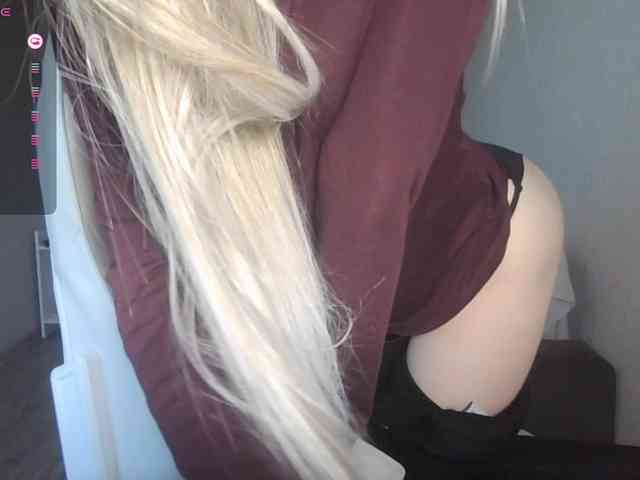 Helga_Pataki webcam