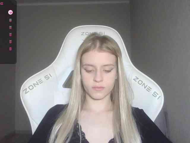 Helga_Pataki webcam