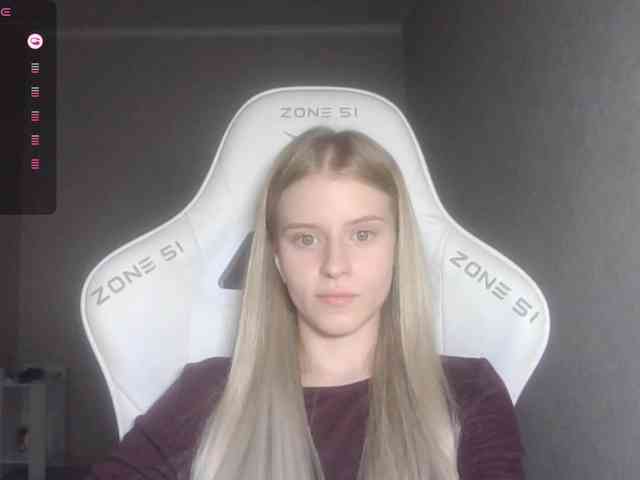 Helga_Pataki webcam