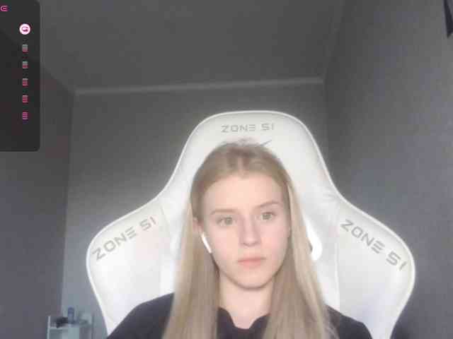 Helga_Pataki webcam