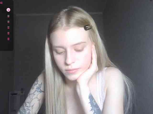 Helga_Pataki webcam