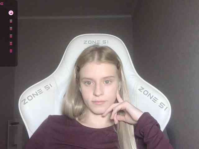 Helga_Pataki webcam