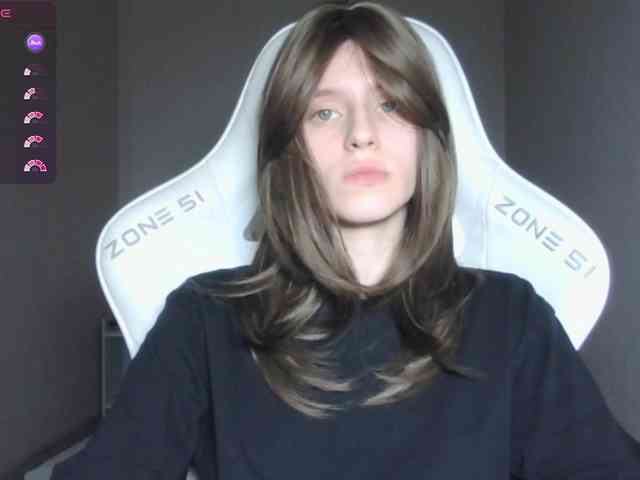 Helga_Pataki webcam