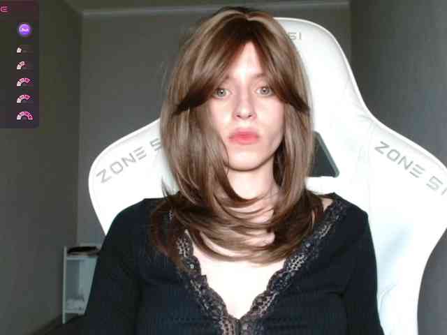 Helga_Pataki webcam