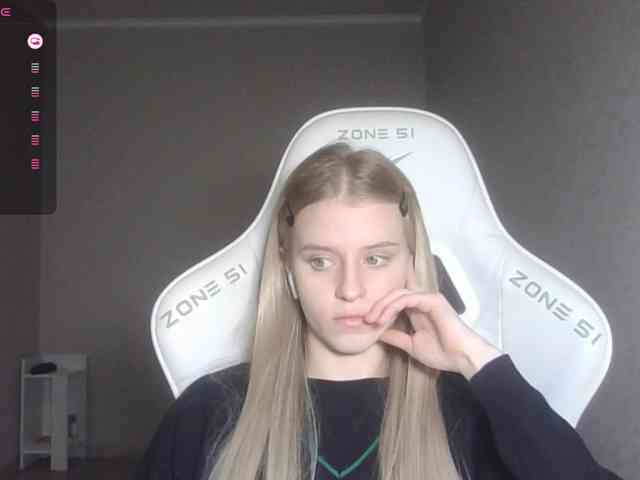 Helga_Pataki webcam