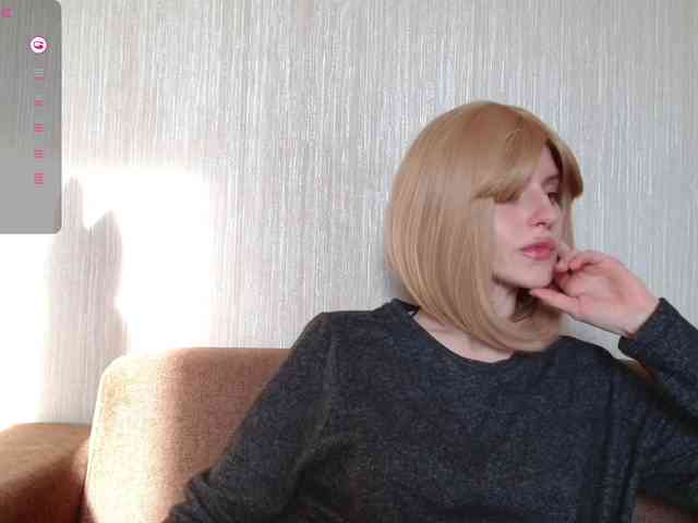 Helga_Pataki webcam