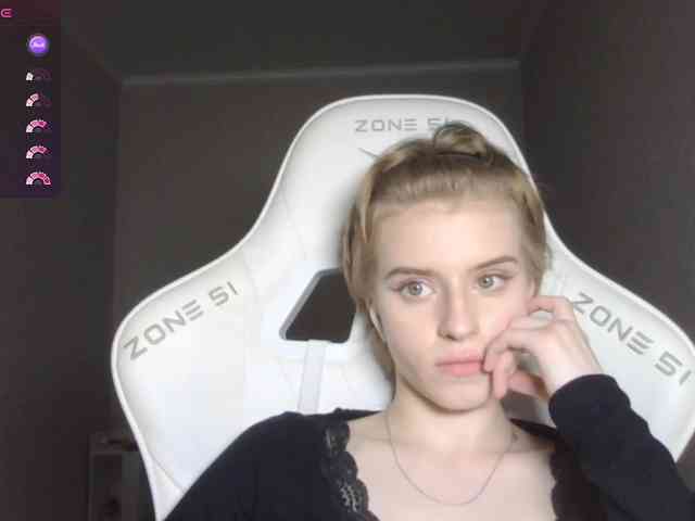 kissesliza kissesliza