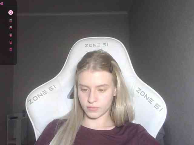 Helga_Pataki webcam