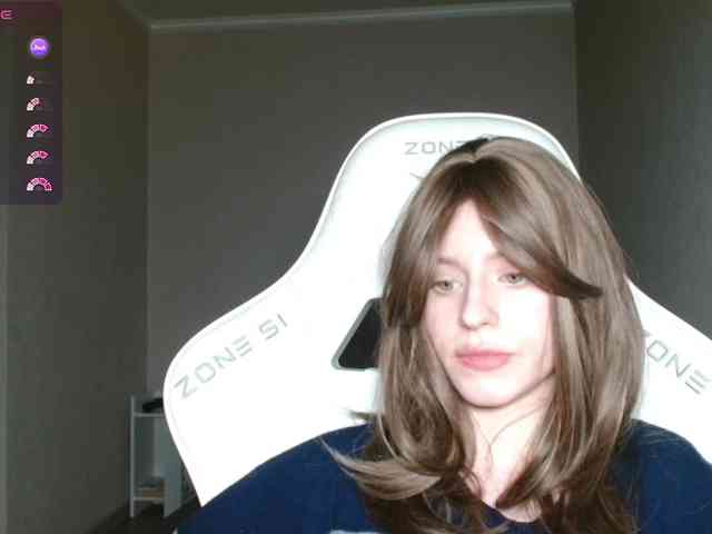 Helga_Pataki webcam