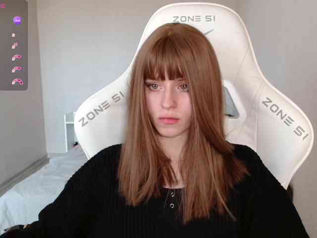 Helga_Pataki webcam