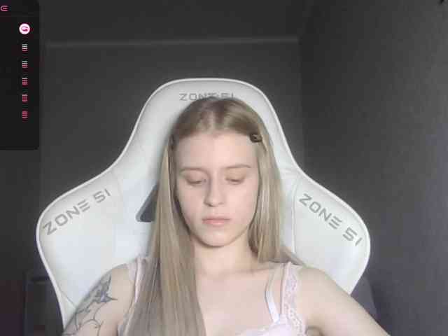 Helga_Pataki webcam