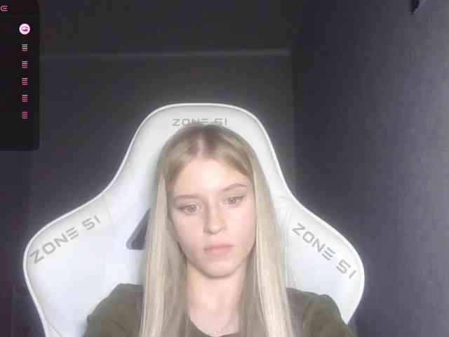 Helga_Pataki webcam