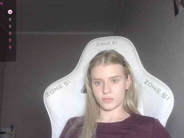 Helga_Pataki webcam