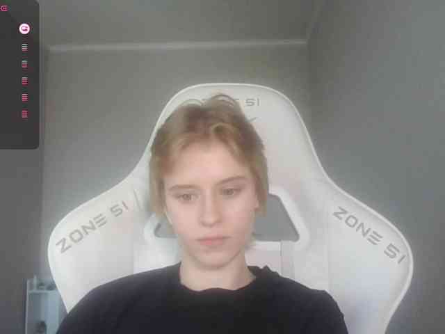Helga_Pataki webcam