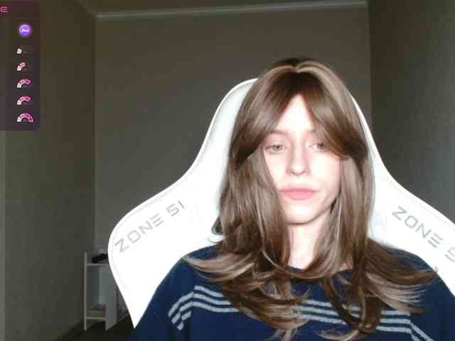 Helga_Pataki webcam