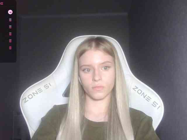 Helga_Pataki webcam