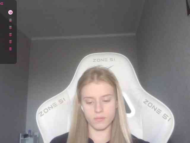 Helga_Pataki webcam