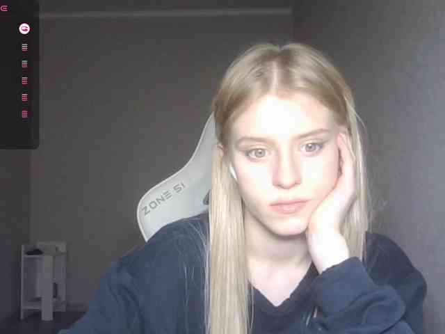 Helga_Pataki webcam