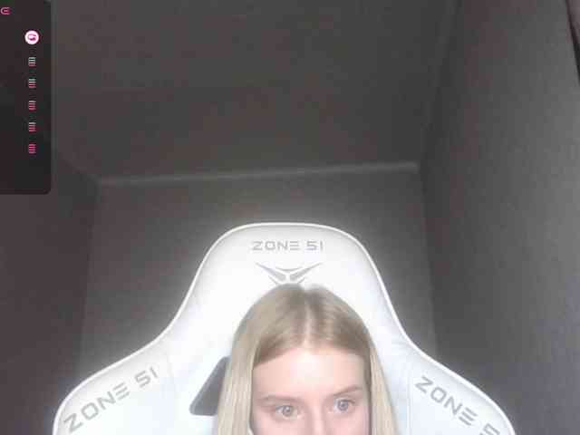 Helga_Pataki webcam