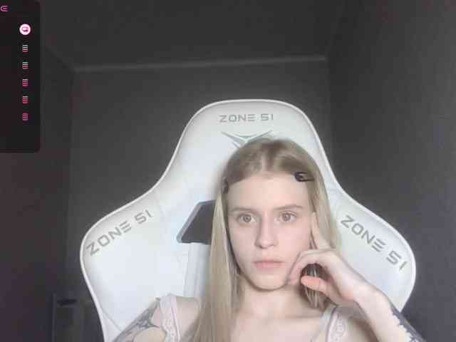 Helga_Pataki webcam