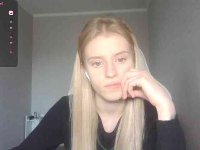Helga_Pataki webcam
