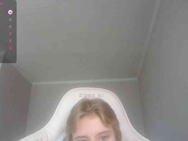 Helga_Pataki webcam