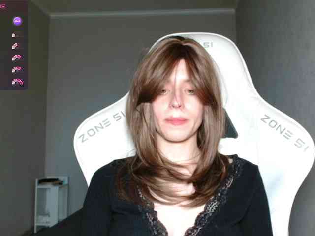Helga_Pataki webcam
