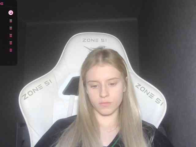 Helga_Pataki webcam