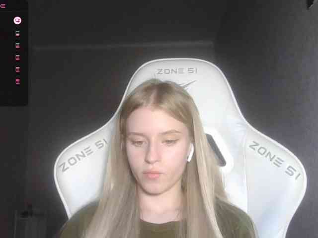 Helga_Pataki webcam