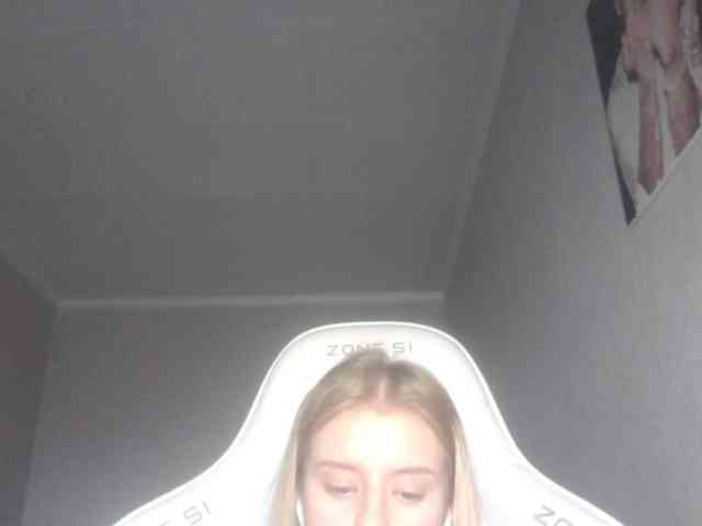 Helga_Pataki webcam