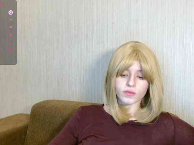 Helga_Pataki webcam
