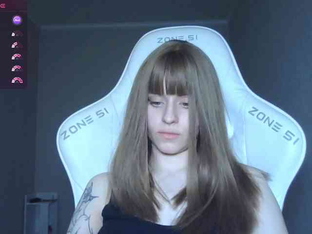 Helga_Pataki webcam