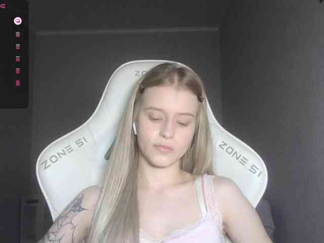 Helga_Pataki webcam