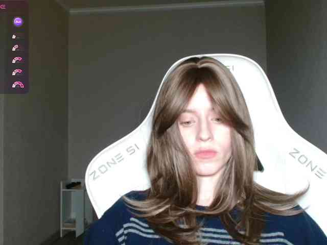 Helga_Pataki webcam