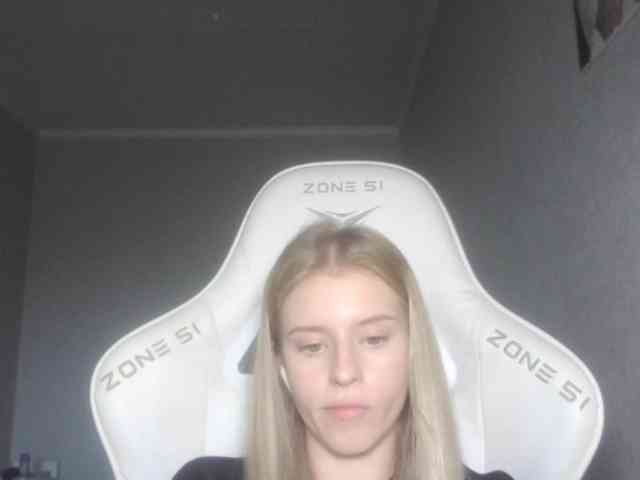 Helga_Pataki webcam