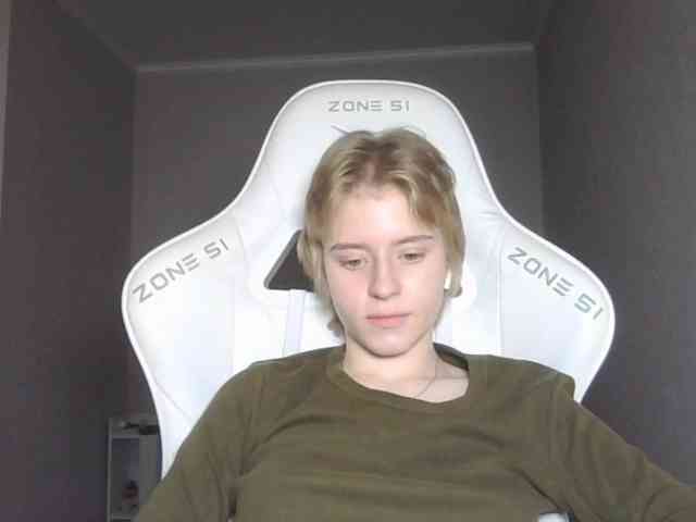 Helga_Pataki webcam